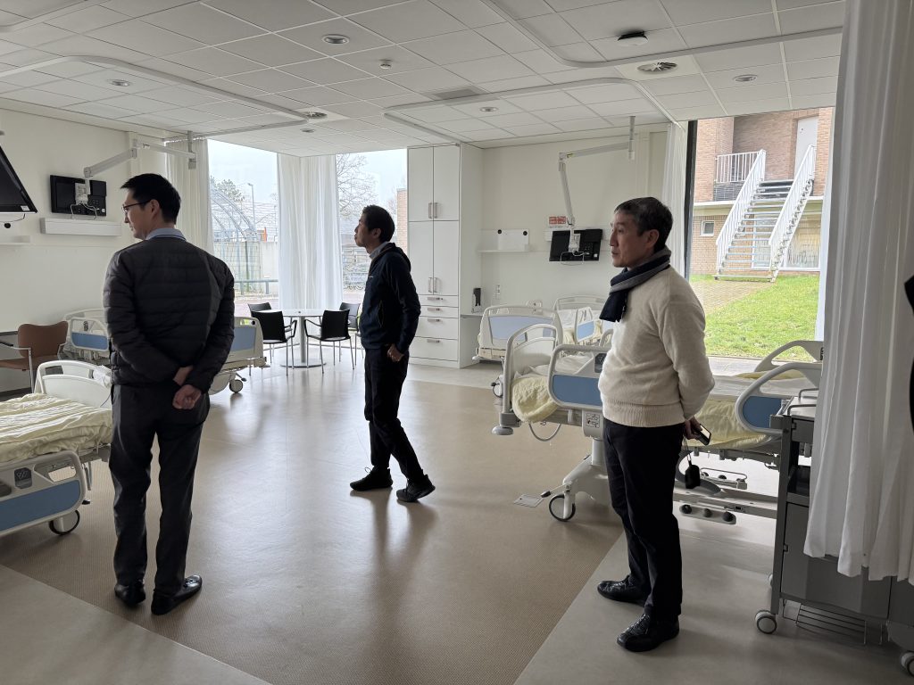 Japanese TB Program in the Netherlands - Visit at Beatrixoord Hospital